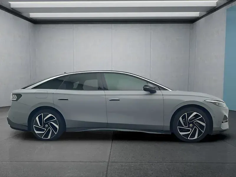 Gebraucht VW ID.7 Pro 210 kW (286 PS) 2024 Grau Limousine