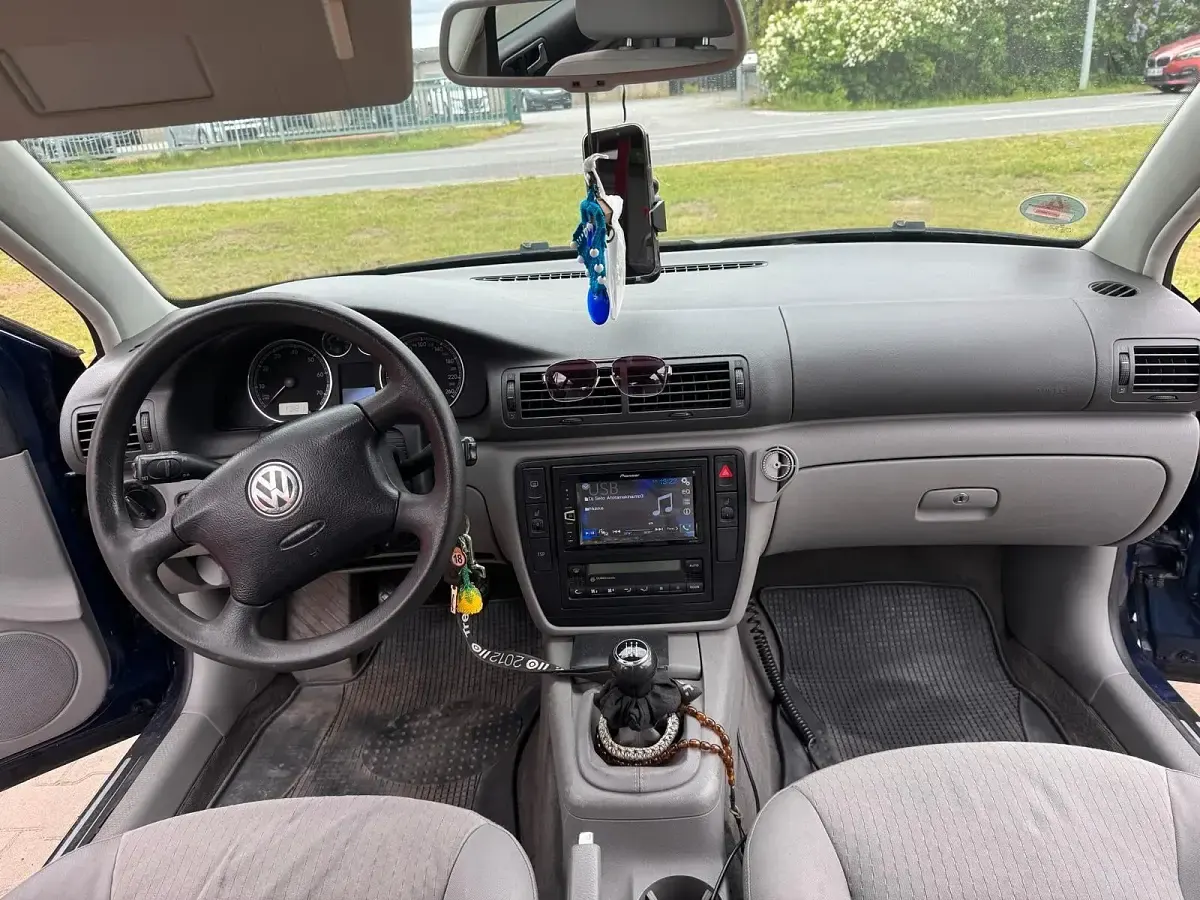 Gebraucht VW Passat Highline 150 PS (110 kW) 2004 Blau Kombi