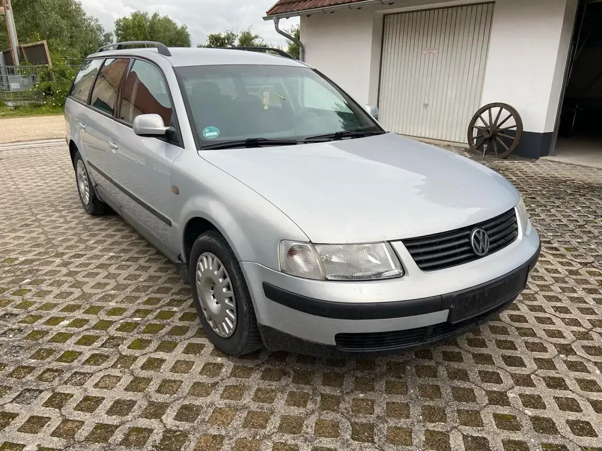 Gebraucht VW Passat 101 PS (74 kW) 1998 Kombi