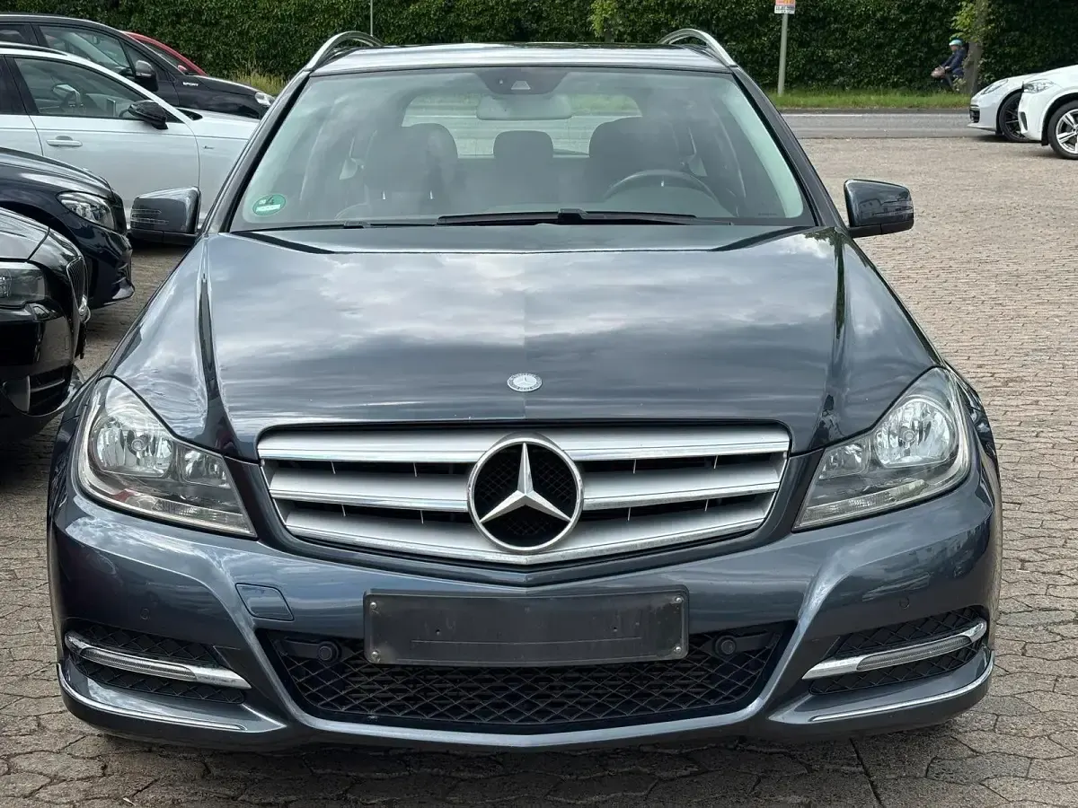 Gebraucht Mercedes C250 Avantgarde 204 PS (150 kW) 2013 Grau Kombi