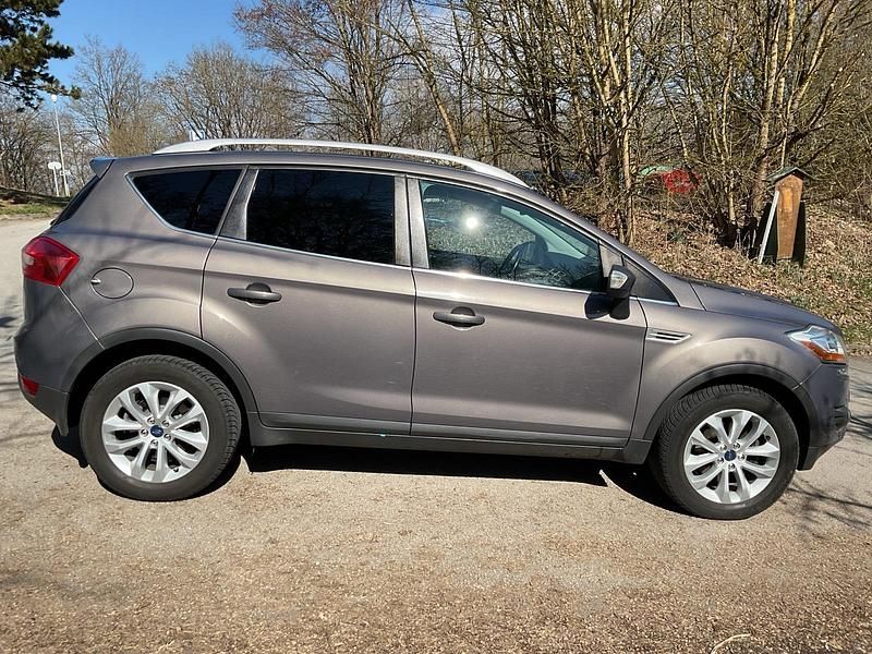 Gebraucht Ford Kuga Titanium 163 PS (119 kW) 2012 Andere farben SUV