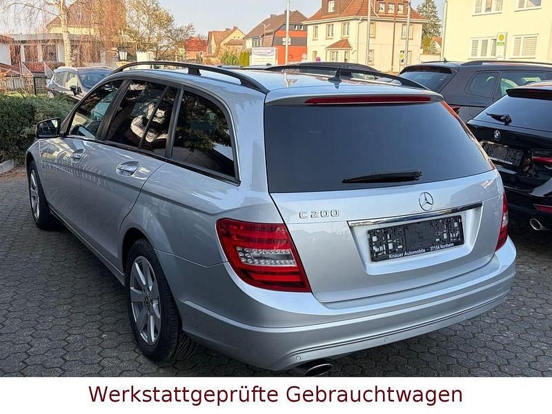 Gebraucht Mercedes C200 184 PS (135 kW) 2014 Silber Kombi
