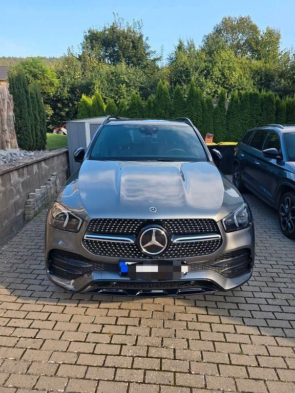 Grau Gebraucht 2019 Mercedes GLE450 AMG AMG SUV | 57.499 € (Fairer Preis) - Bild 1/4