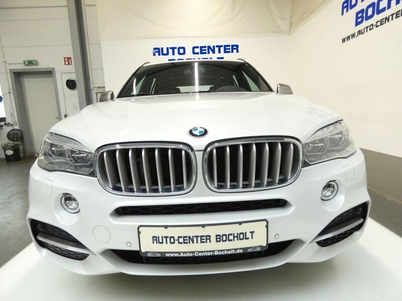 Weiß Gebraucht 2018 BMW X5 Sport Line SUV | 38.450 € (Fairer Preis) - Bild 1/4
