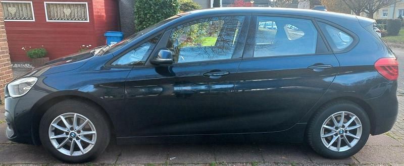 Gebraucht BMW 218 Active Tourer 150 PS (110 kW) 2019 Blau Van / Kleinbus