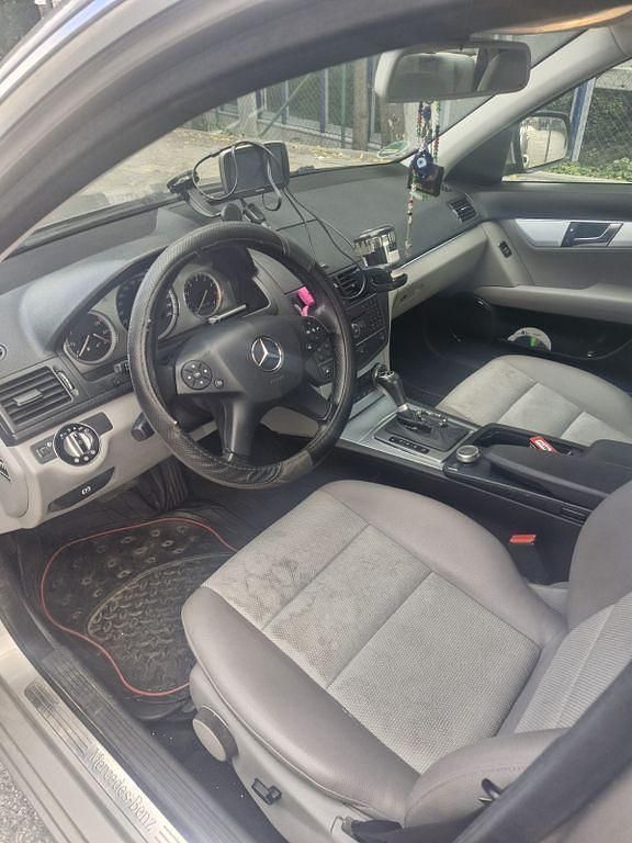 Silber Gebraucht 2013 Mercedes C200 Limousine | 6.000 € (Superpreis) - Bild 1/4