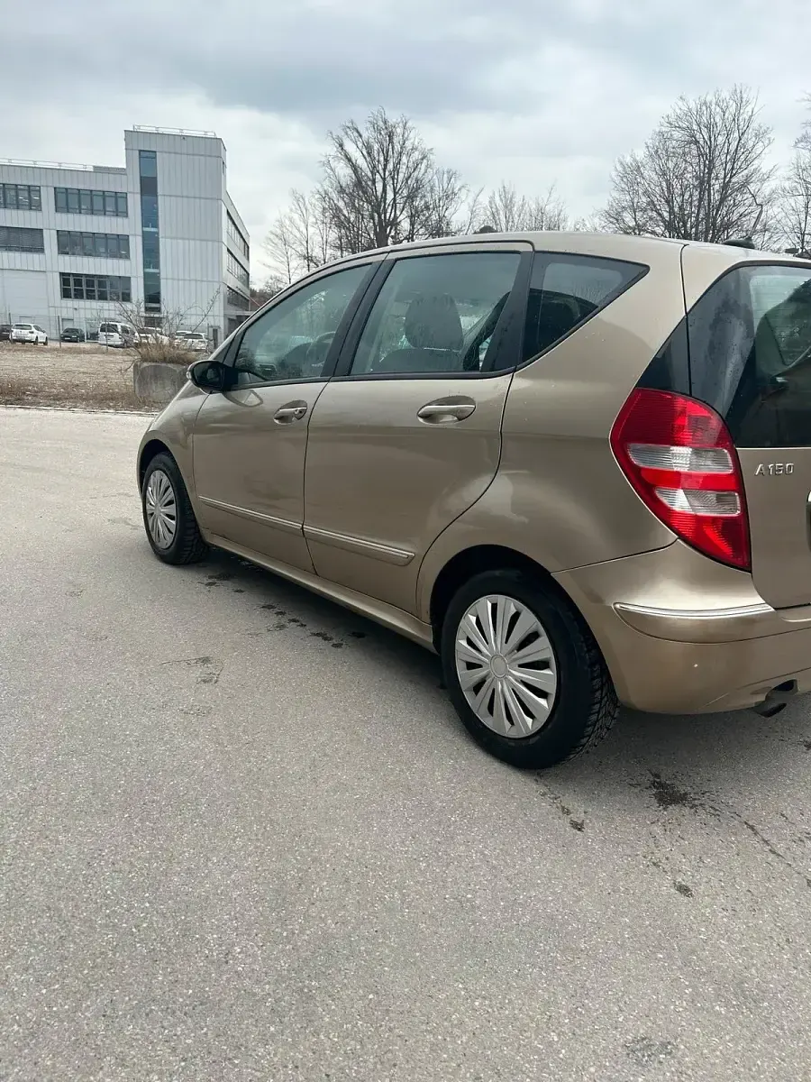 Brugt Mercedes A150 115 HK (84 kW) 2005 Guld Hatchback