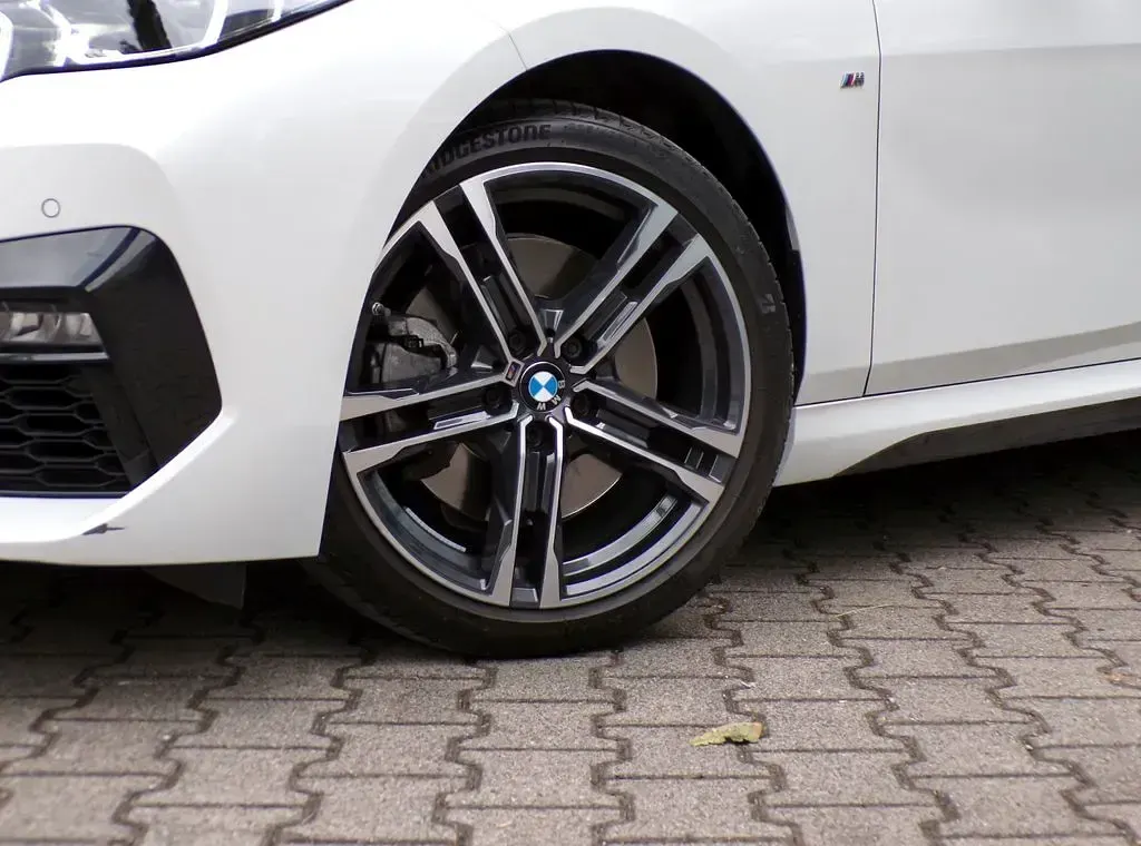 Gebraucht BMW 220 Gran Coupé M Sport 178 PS (130 kW) 2023 Weiß Coupé