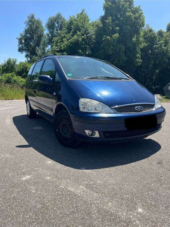 Blau Gebraucht 2003 Ford Galaxy Ambiente Van / Kleinbus | 999 € (Guter Preis) - Bild 1/4