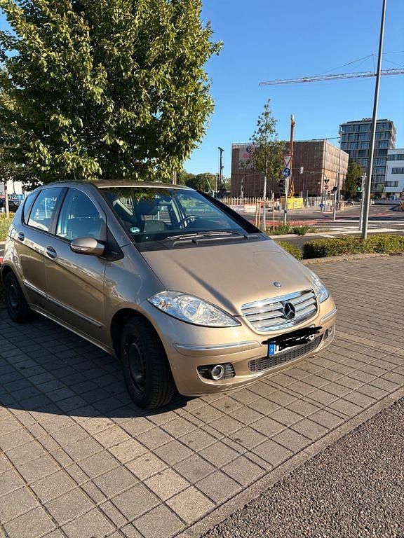 Gold Gebraucht 2005 Mercedes A170 Classic Van / Kleinbus | 1.600 € (Guter Preis) - Bild 1/4