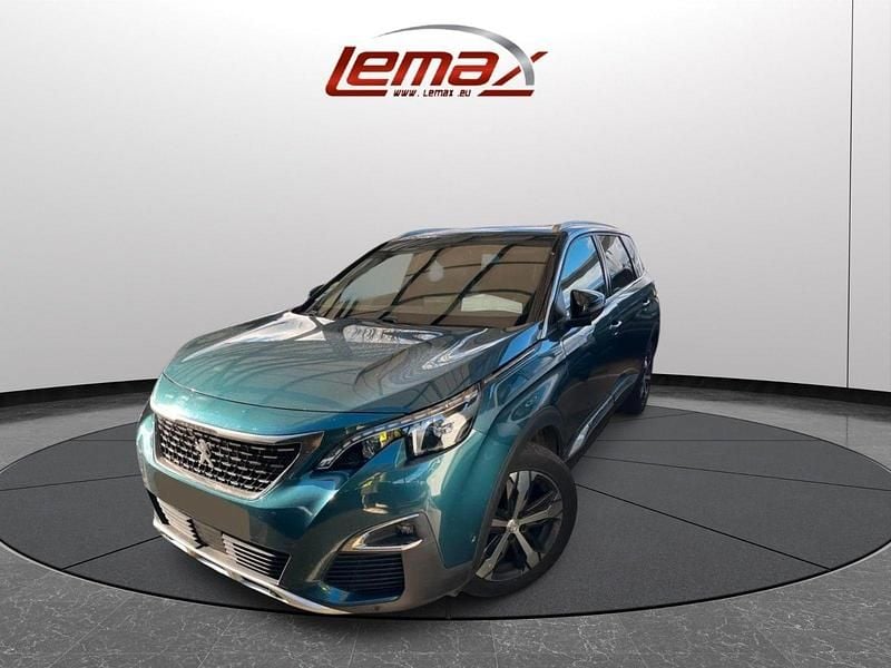 Grün Gebraucht 2019 Peugeot 5008 GT-line SUV | 15.993 € (Fairer Preis) - Bild 1/4