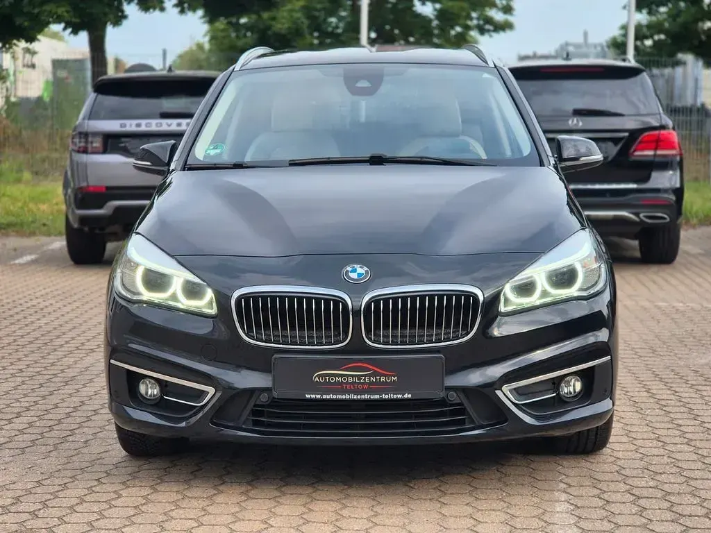 Gebraucht BMW 218 Gran Tourer Luxury Line 136 PS (100 kW) 2017 Schwarz Van / Kleinbus