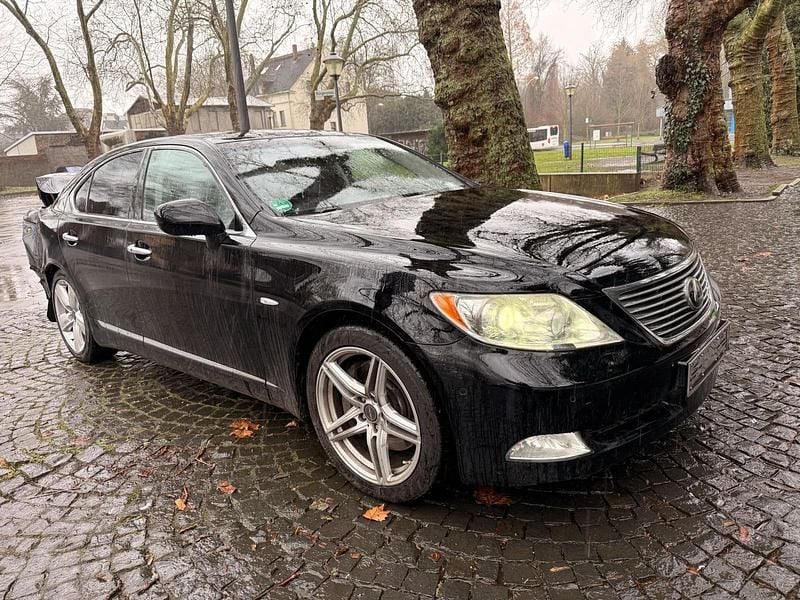 Gebraucht Lexus LS460 381 PS (280 kW) 2007 Schwarz Limousine