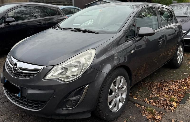 Grau Gebraucht 2011 Opel Corsa Kleinwagen | 2.300 € (Guter Preis) - Bild 1/4