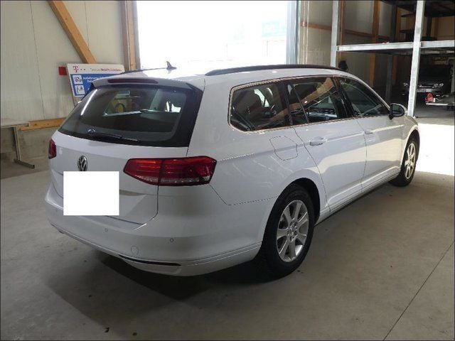 Gebraucht VW Passat 150 PS (110 kW) 2016 Weiß Kombi