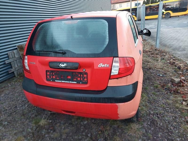 Gebraucht Hyundai Getz 67 PS (49 kW) 2008 Rot Kleinwagen