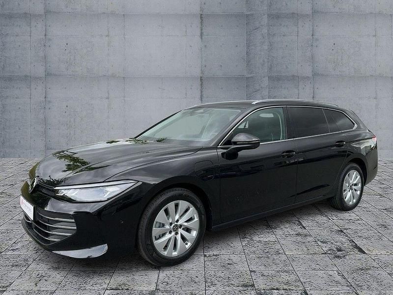 Schwarz Neu 2025 VW Passat Business Limousine | 48.770 € (Fairer Preis) - Bild 1/4