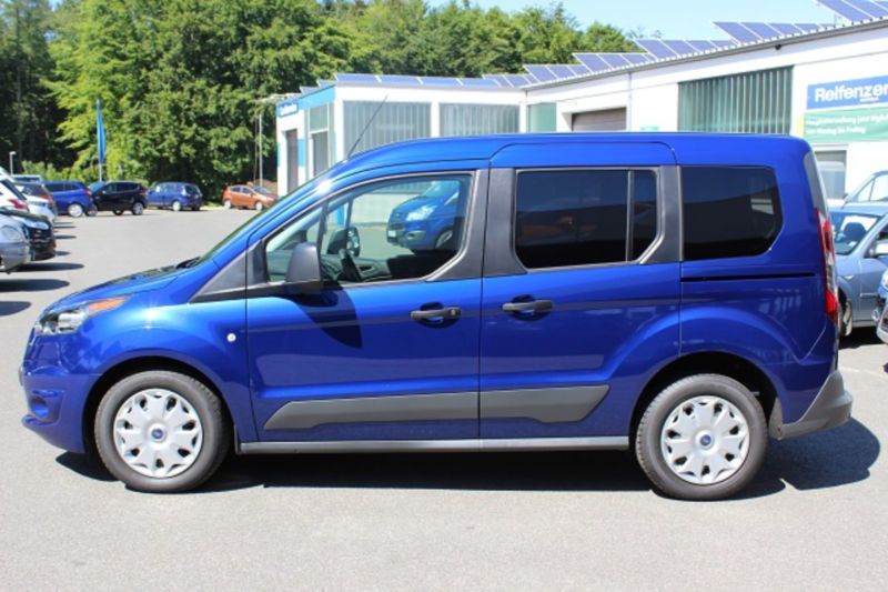 Ford tourneo trend