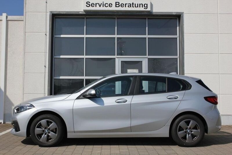 Gebraucht BMW 116 Advantage 116 PS (85 kW) 2021 Grau Kleinwagen