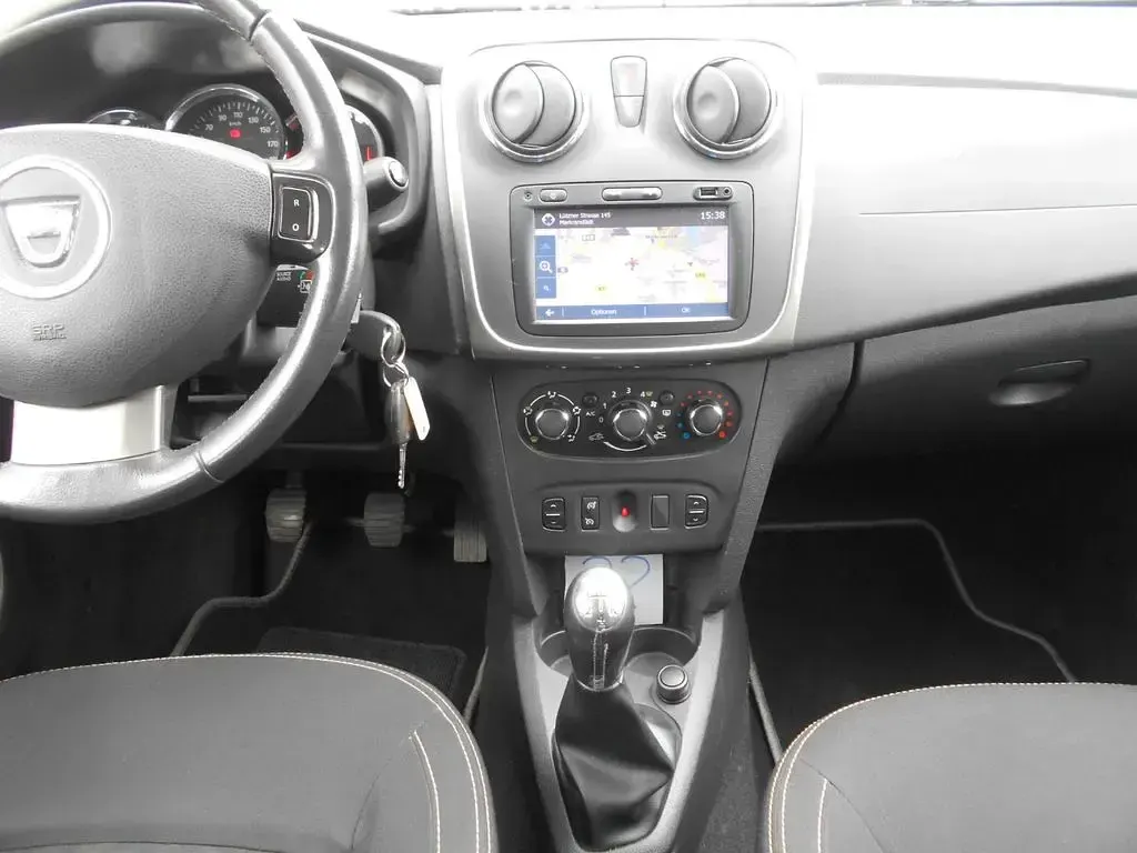 Gebraucht Dacia Logan Lauréate 90 PS (66 kW) 2016 Weiß Kombi