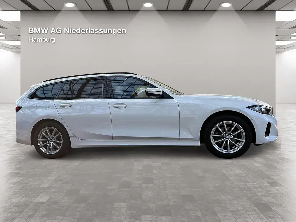 Gebraucht BMW 318 Comfort Edition 156 PS (114 kW) 2025 Weiß Kombi