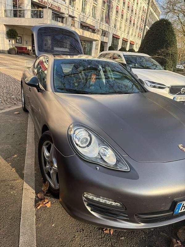 Gebraucht Porsche Panamera 299 PS (219 kW) 2010 Grau Kleinwagen