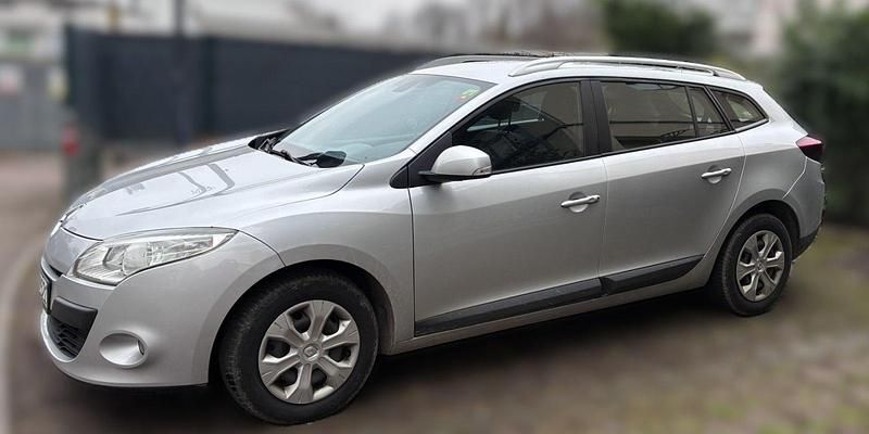 Grau Gebraucht 2011 Renault Mégane GrandTour Kombi | 2.950 € (Fairer Preis) - Bild 1/4