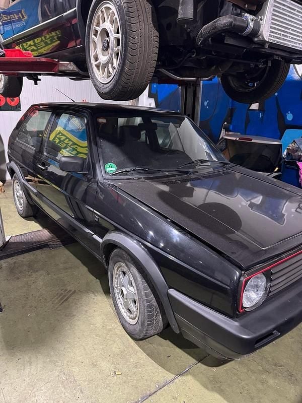 Gebraucht VW Golf II 70 PS (51 kW) 1990 Schwarz Kleinwagen