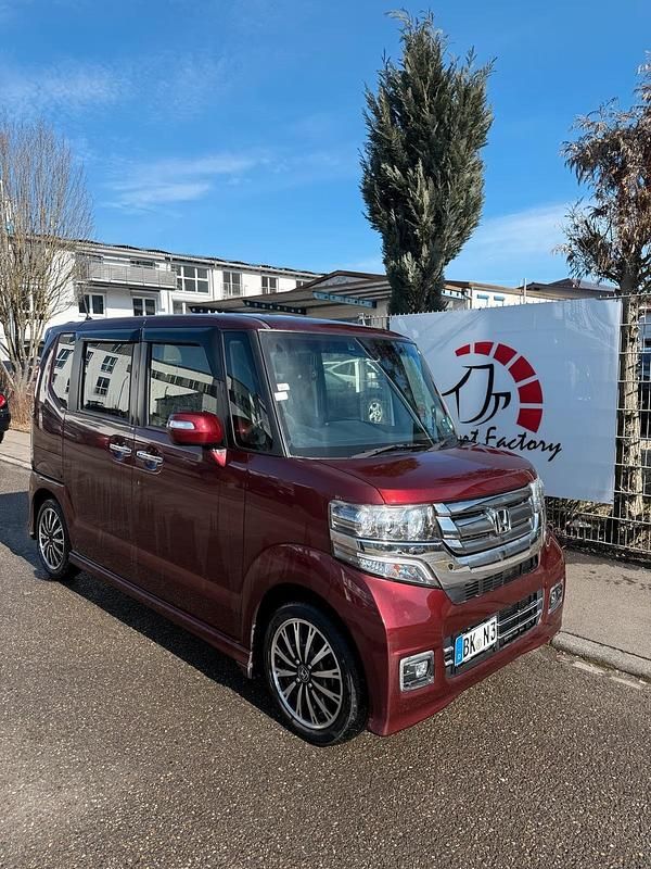 Rot Gebraucht 2017 Honda N Box Van / Kleinbus | 9.950 € - Bild 1/4