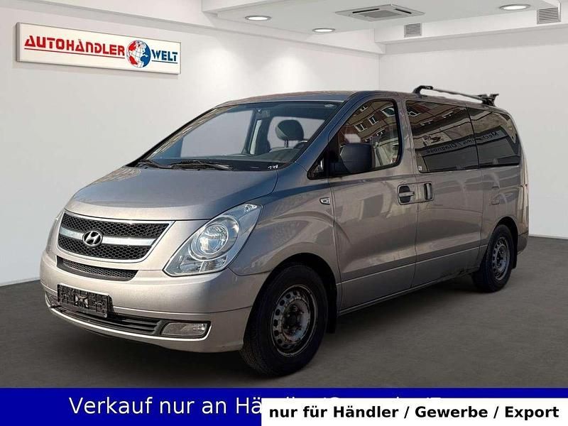 Gebraucht Hyundai H-1 170 PS (125 kW) 2012 Grau Van / Kleinbus