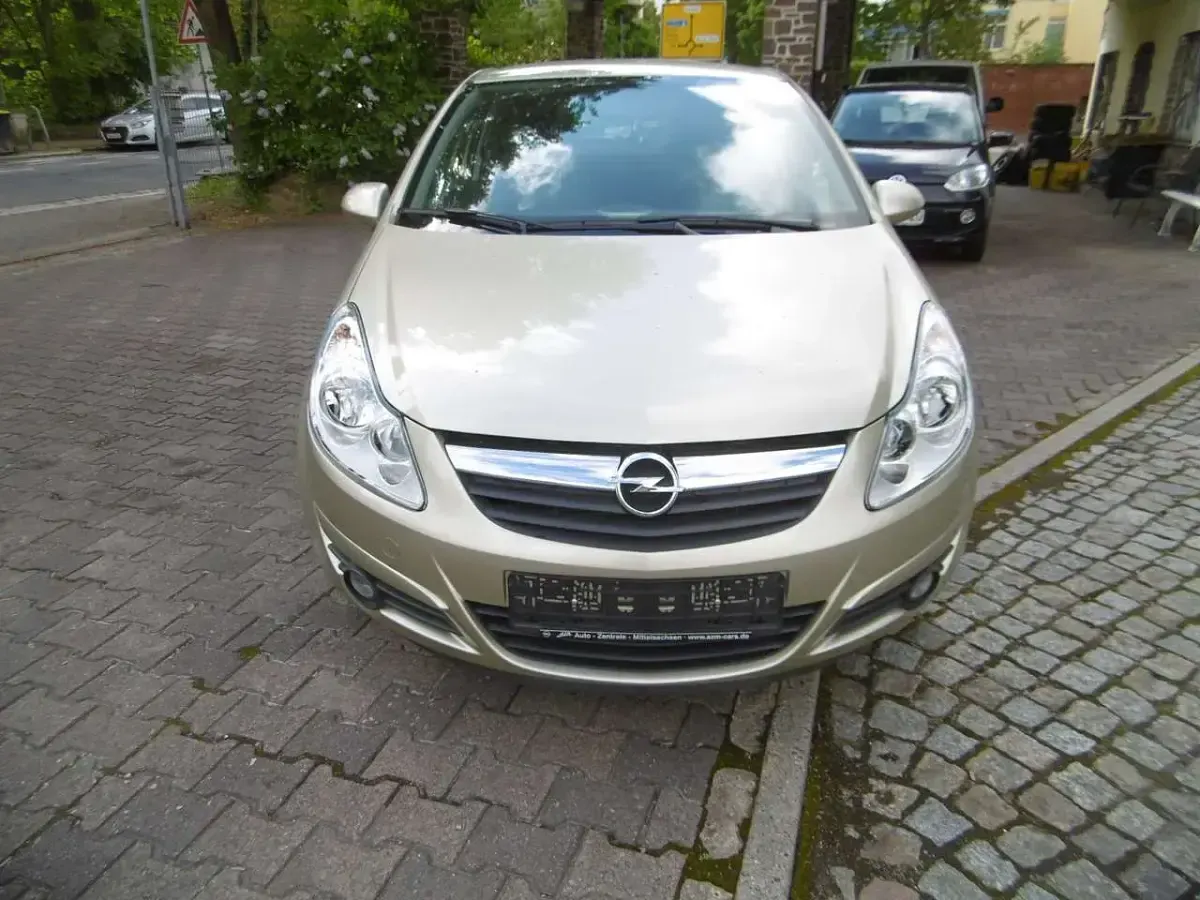 Gebraucht Opel Corsa Catch Me 80 PS (58 kW) 2007 Champagner silber m2 Kleinwagen