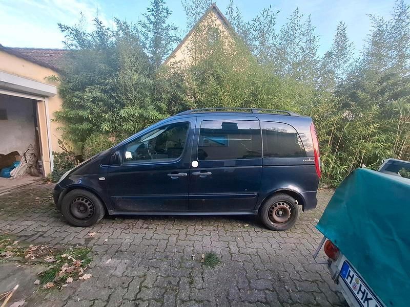 Schwarz Gebraucht 2004 Mercedes Vaneo Van / Kleinbus | 1.200 € (Fairer Preis) - Bild 1/4