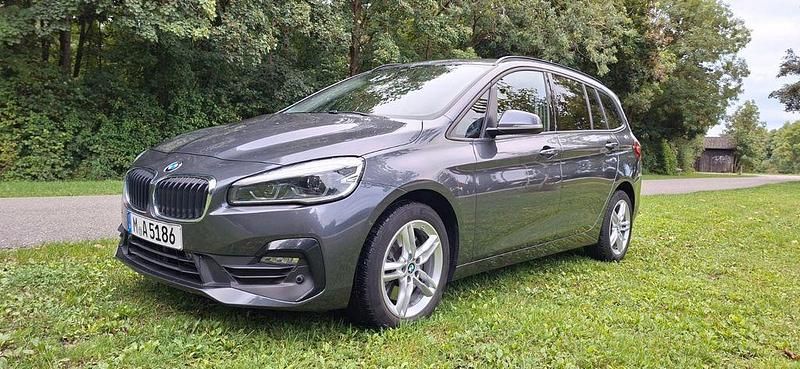 Grau Gebraucht 2019 BMW 218 Gran Tourer Advantage Van / Kleinbus | 18.999 € (Etwas zu teuer) - Bild 1/4