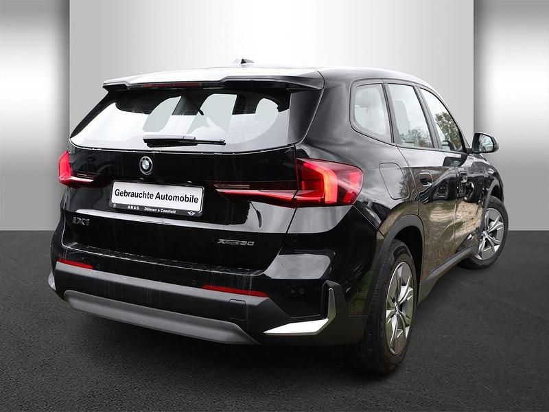 Gebraucht BMW iX1 Performance 230 kW (313 PS) 2023 Schwarz SUV