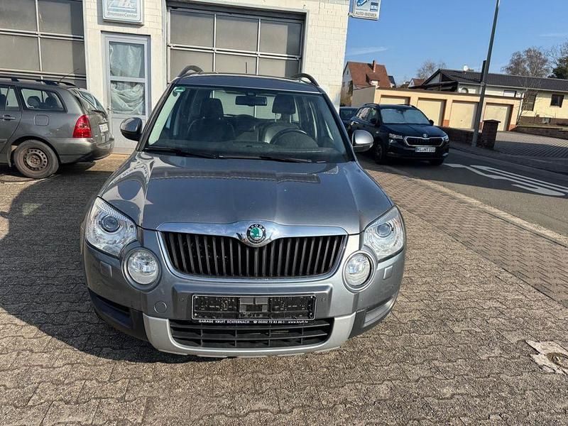 Gebraucht Skoda Yeti Elegance 140 PS (102 kW) 2012 Grau SUV