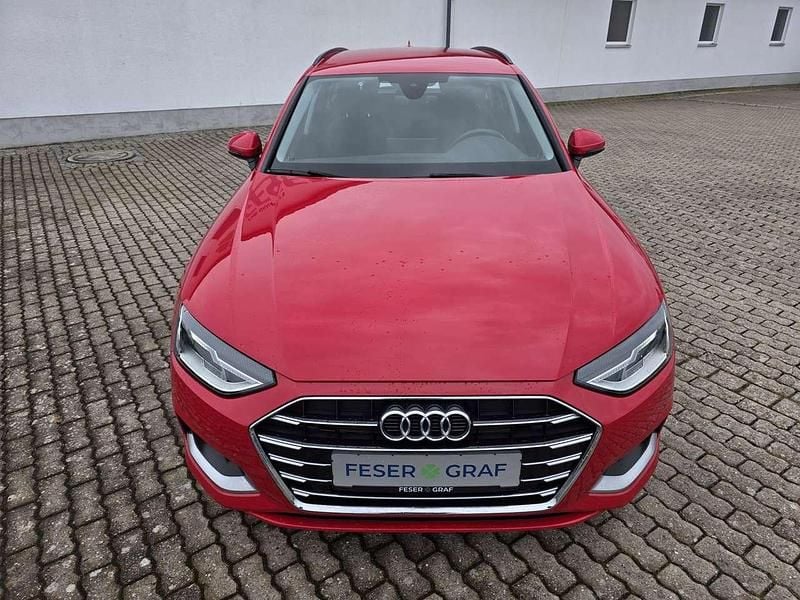 Gebraucht Audi A4 Advanced 163 PS (119 kW) 2020 Tangorot metallic Kombi