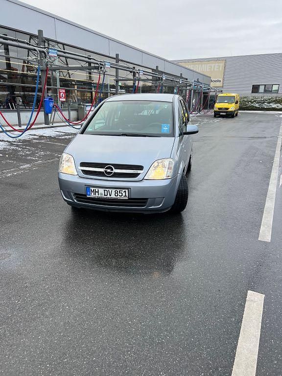 Silber Gebraucht 2005 Opel Meriva Van / Kleinbus | 2.200 € (Fairer Preis) - Bild 1/4