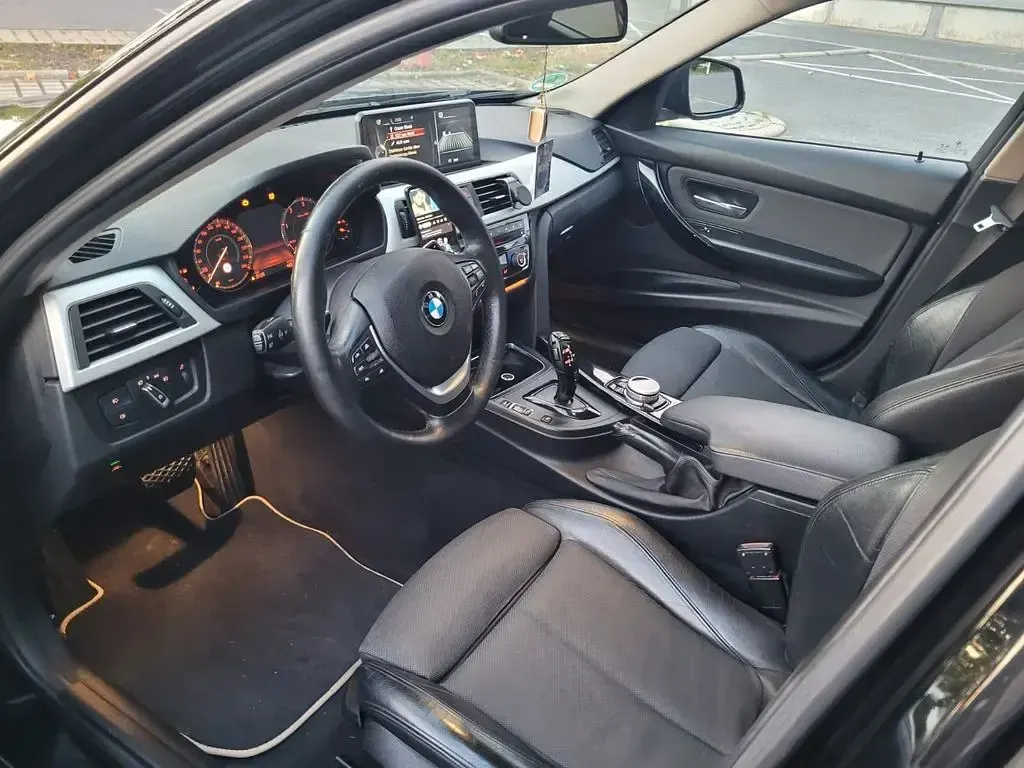 Gebraucht BMW 325 M Sport 224 PS (164 kW) 2017 Schwarz Limousine