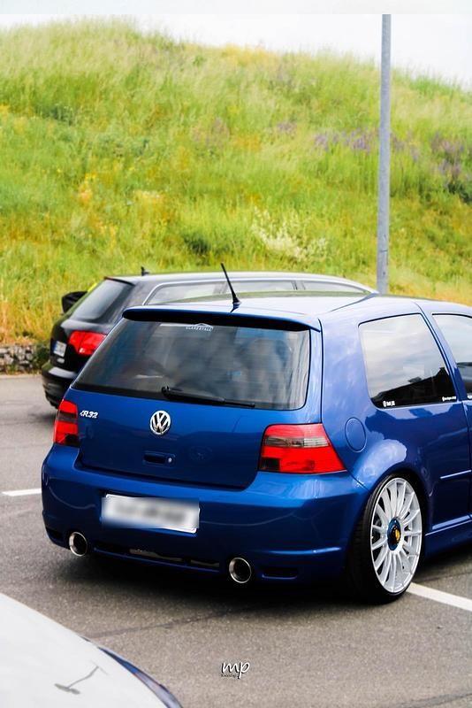 Gebraucht VW Golf IV R 241 PS (177 kW) 2003 Blau Limousine