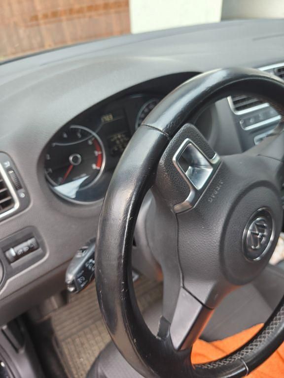 Schwarz Gebraucht 2010 VW Polo Highline Kleinwagen | 2.800 € (Superpreis) - Bild 1/4