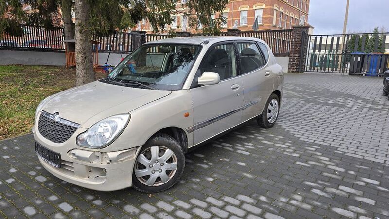 Beige Gebraucht 2003 Daihatsu Sirion Kleinwagen | 1.600 € (Superpreis) - Bild 1/4