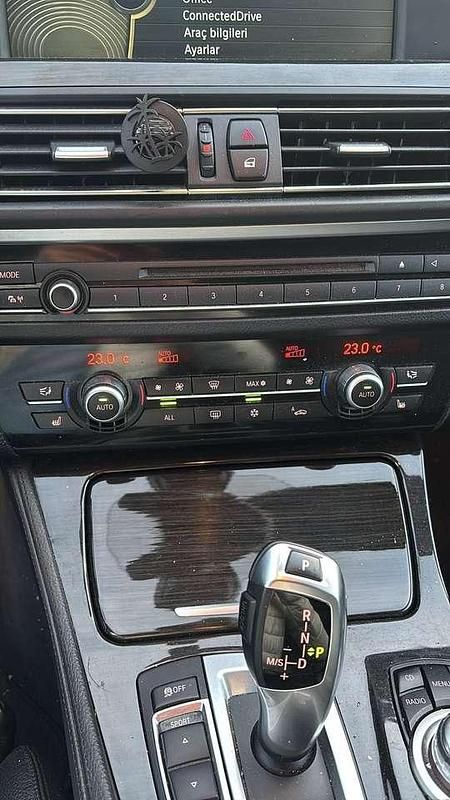 Gebraucht BMW 530 258 PS (189 kW) 2012 Limousine