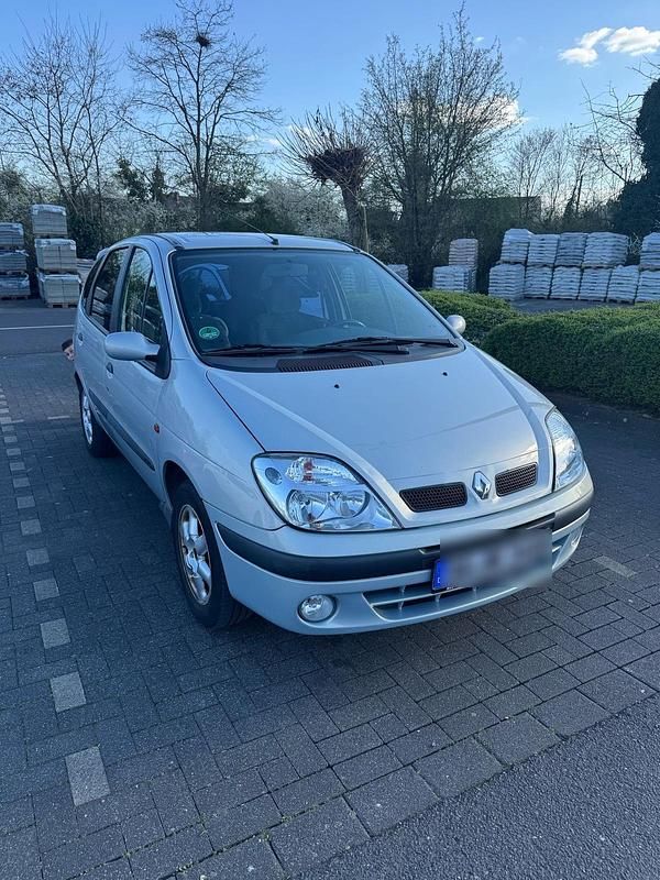 Silber Gebraucht 1999 Renault Scénic Van / Kleinbus | 2.200 € - Bild 1/3