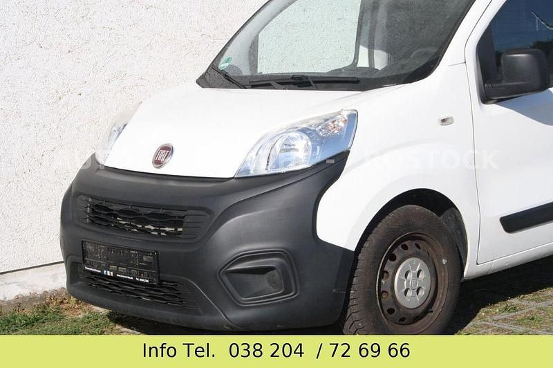 Weiß Gebraucht 2016 Fiat Fiorino Van | 6.999 € (Fairer Preis) - Bild 1/4
