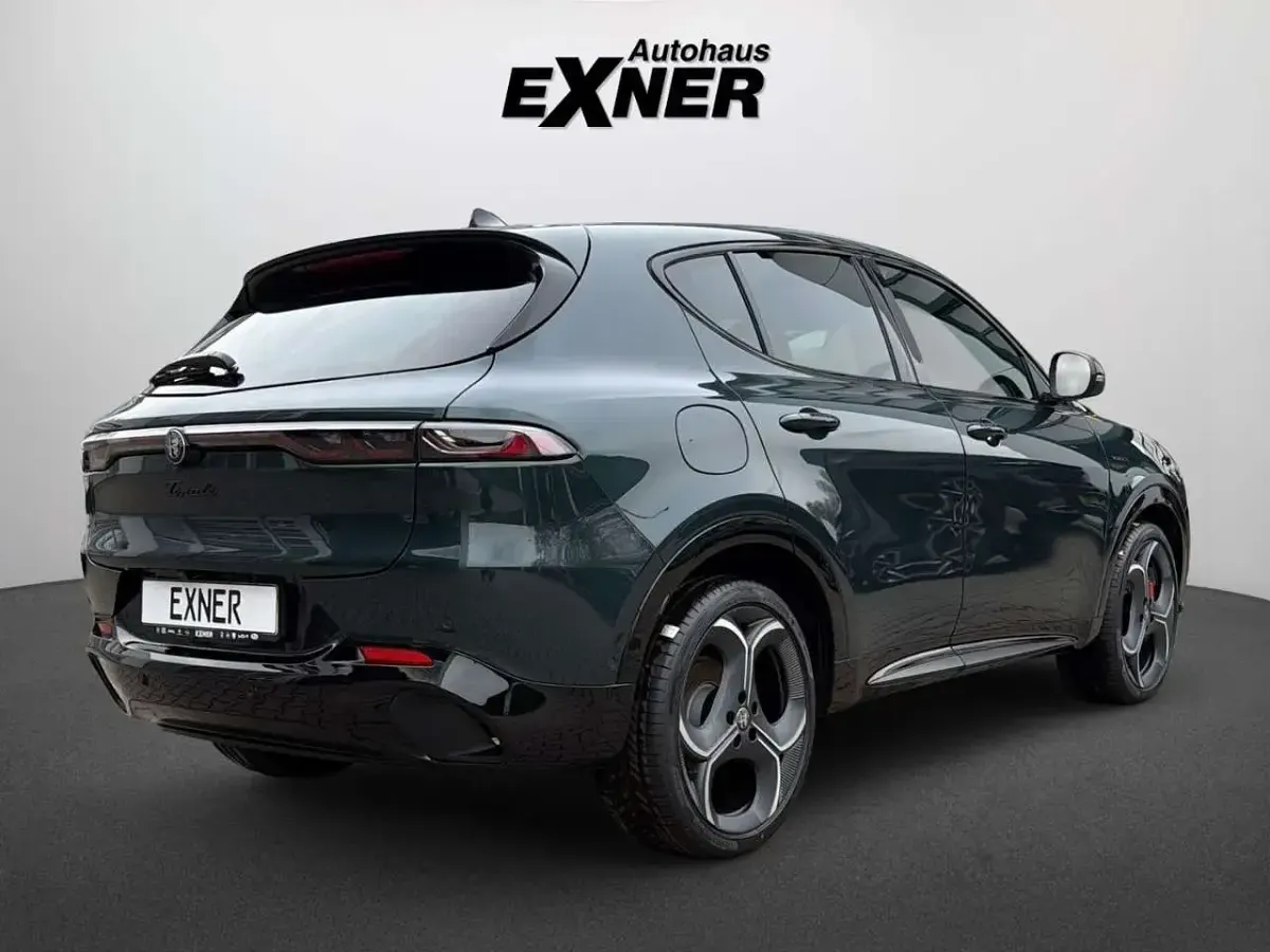 Neu Alfa Romeo Tonale Veloce 174 PS (127 kW) 2026 Verde monza SUV