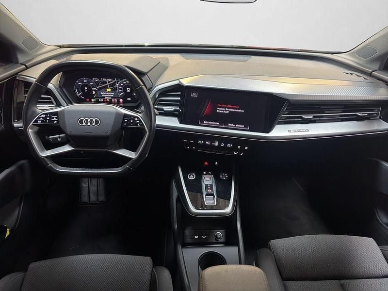 Gebraucht Audi Q4 e-tron Ambiente 125 kW (170 PS) 2022 Mythosschwarz metallic SUV