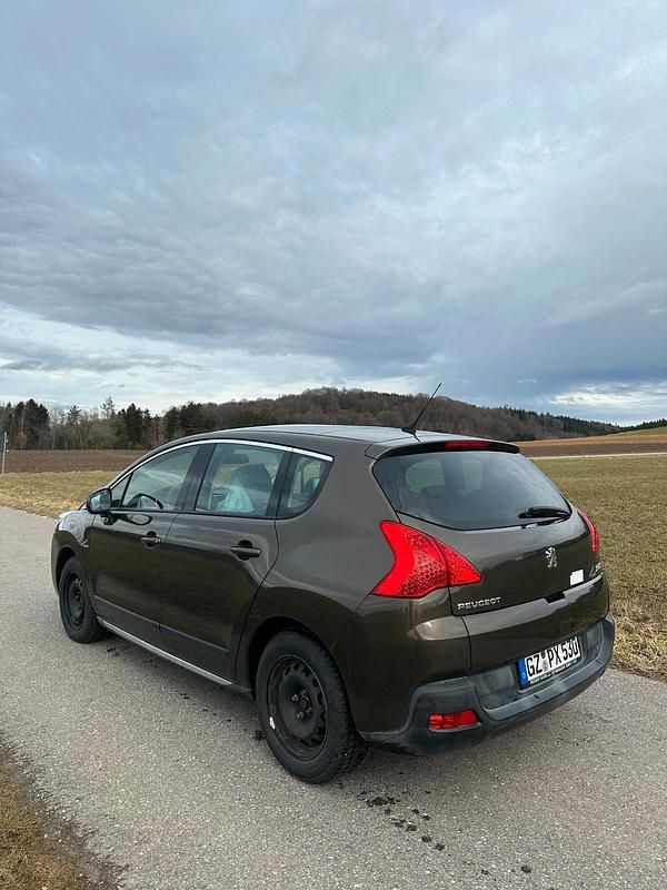 Gebraucht Peugeot 3008 156 PS (114 kW) 2010 Braun Kombi