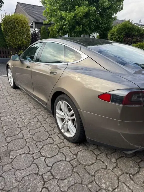 Gebraucht Tesla Model S 278 kW (378 PS) 2015 Beige Kleinwagen