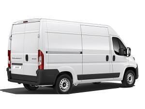 Neu Peugeot Boxer 140 PS (102 kW) 2025 Weiß (kaolin weiß) Van