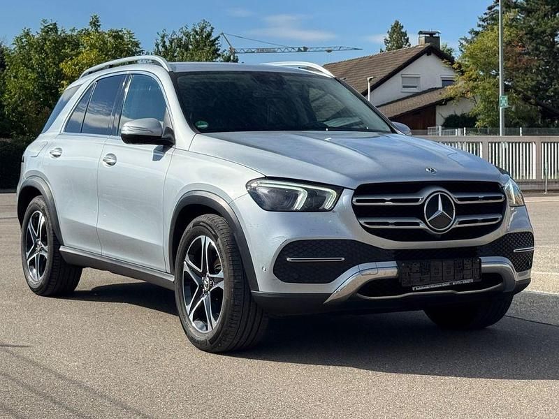 Silber Gebraucht 2022 Mercedes GLE300 AMG SUV | 39.900 € - Bild 1/4